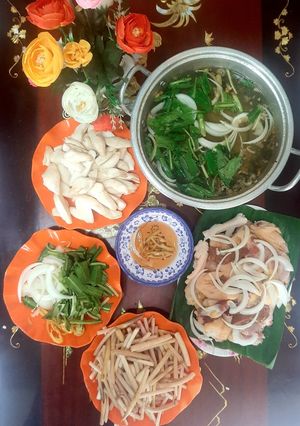Hình của món Lẩu Gà Hỏa Tiễn.