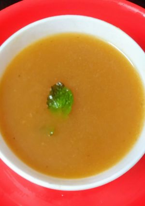 A picture of Clear Carrot soup.