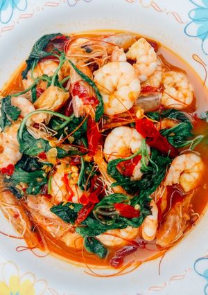 รูปของ กุ้งผัดใบโหระพาคีโต
