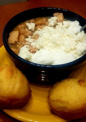 A picture of Easy White Chicken Chili.