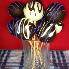 A picture of Cake pops.