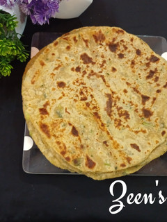 A picture of Barley and Wheat Chapatis.