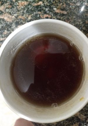 Una foto de Infusión casera de manzana; canela y 🍯😁