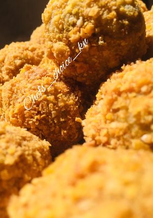 A picture of Crunchy yam balls.
