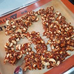 A picture of Candied nuts.