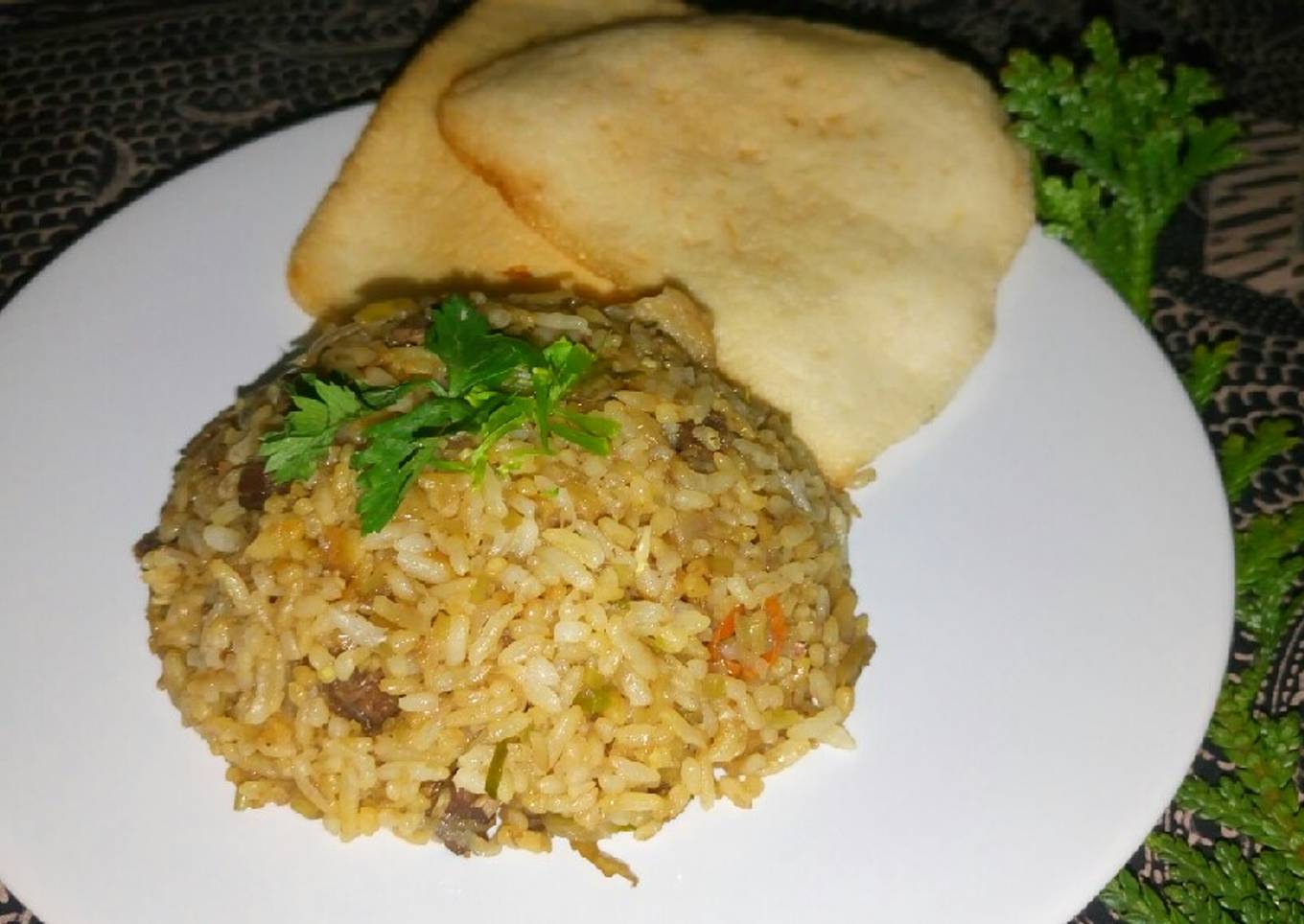 Nasi goreng sambal matah plus daging
