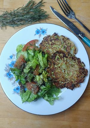 Une photo de 🌱 Galettes de courgettes et flocons de sarrasin