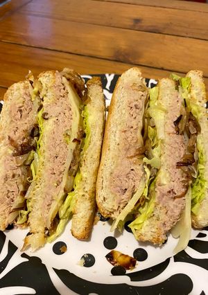 Una foto de Mi versión del Club Sándwich 🥪 🧀🐟
