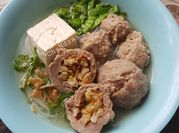 Gambar bakso daging mercon