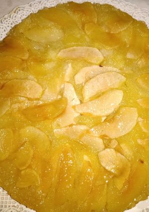 Una foto de Tarta de manzana invertida 🍎