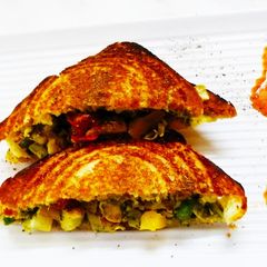 A picture of Healthy Toasted sandwich.