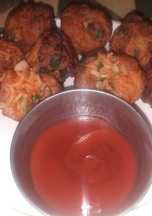मैगी के बोलस(maggi ke balls recipe in hindi) रेसिपी मुख्य फोटो