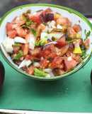 Pico de gallo con tomates negros