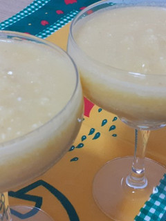 Una foto de Batido de coco y piña
