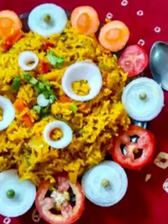 વધારેલા ભાત (Vagharela Bhat Recipe In Gujarati) રેસીપી મુખ્ય ફોટો