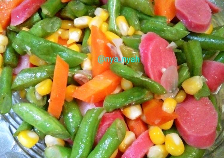 27. Tumis Buncis Sosis Ceria