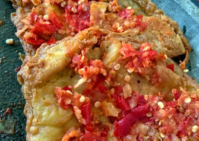 Resep Telur Geprek oleh Adinda Atmarani - Cookpad