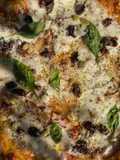 بيتزا صحية بالمايكرويف 🍕