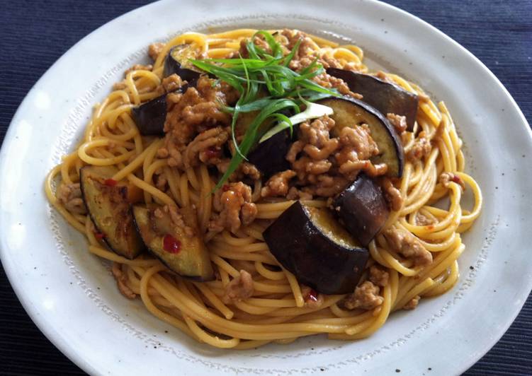 Recipe of Quick Pork &amp; Eggplant Spaghetti with Miso Sauce