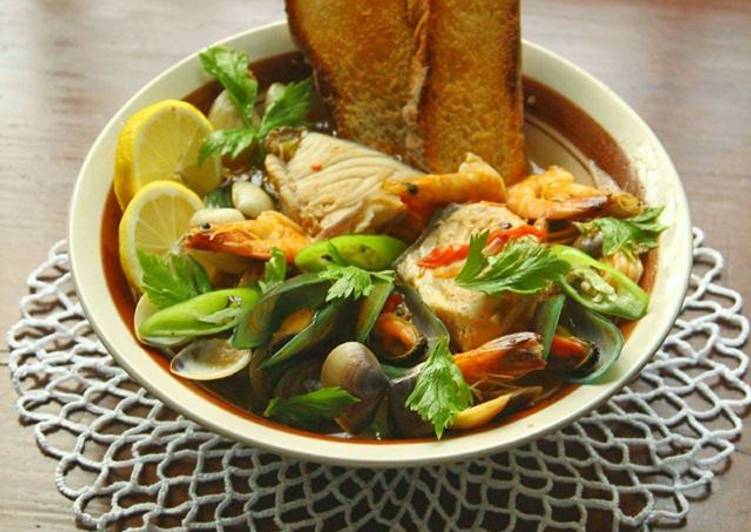 Steps to Prepare Speedy Spicy Seafood Soup