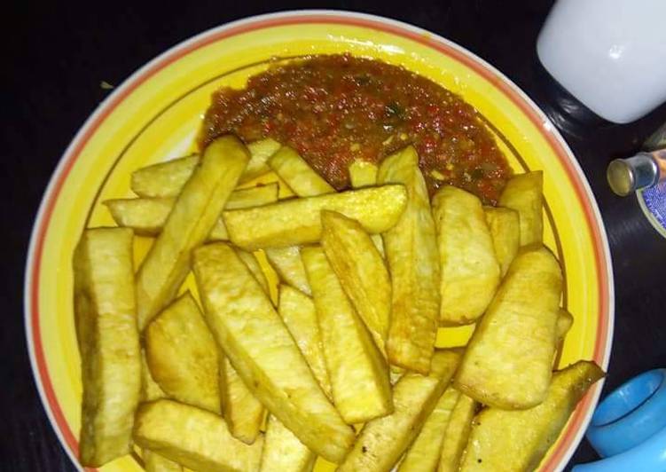 How to Make Homemade Fried yam with tomato sauce