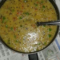 A picture of Vegetable Daliya.