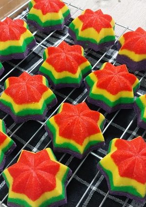 Foto resep Rainbow cake mini ekonomis 1 Telur