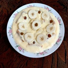A picture of Leftover cake sa pudding.
