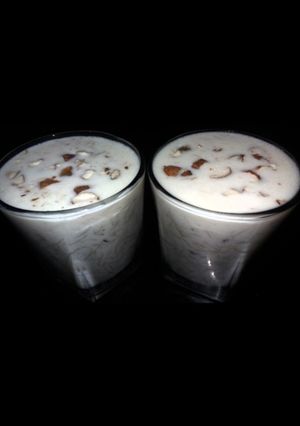 सूजी मैदा की सेवइयां की खीर (Suji maida ki seviyan ki kheer recipe in hindi) रेसिपी मुख्य फोटो