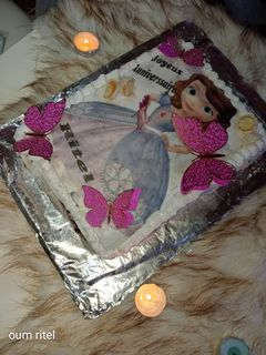صورة لوصفة 🌹في مثل هذا اليوم ولدت اميرتي 🎂 ❣️👶 جينواز بدون بيض خفيفة و بنينة 🍫🎂