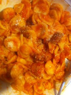 Foto di #ilboccaTV orecchiette salsiccia e pomodoro