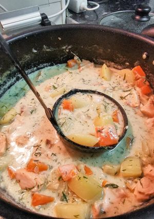 A picture of Creamy salmon soup (traditional Finnish salmon soup).