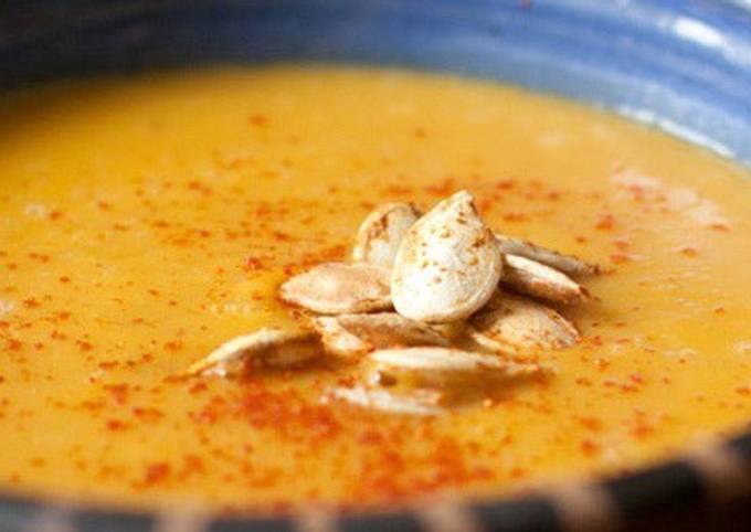 Thai-Spiced Pumpkin Soup