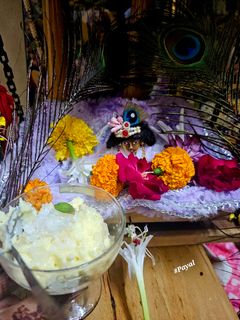 माखन मिश्री रेसिपी मुख्य फोटो