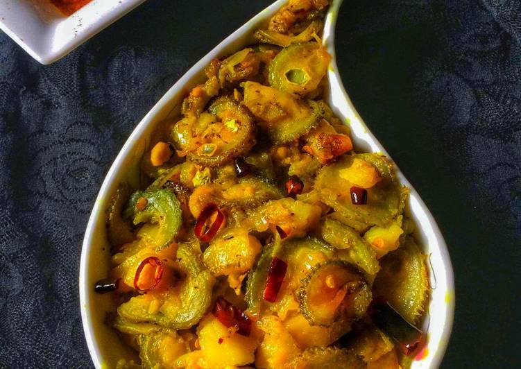 How to Prepare Any-night-of-the-week কাঁকরোল ভাজি (kakrol bhaji recipe in bengali)
