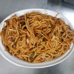 A picture of Chowmin.