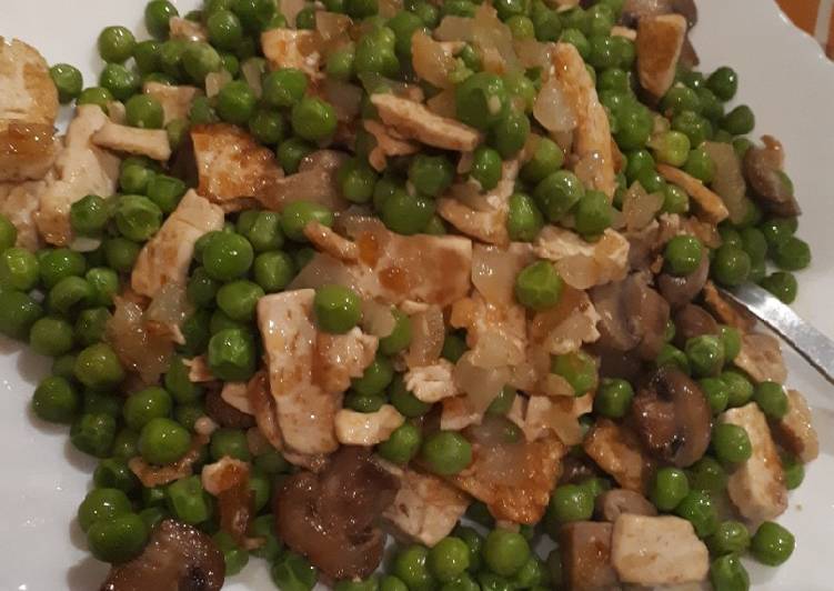 Chícharos con bacon vexetal