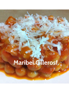 Una foto de Garbanzos con tomate