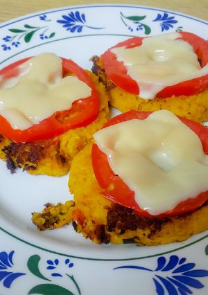 Una foto de Hamburguesas de garbanzos deliciosas 😋