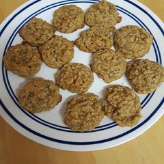 A picture of Caramel Chip Oatmeal Cookies.