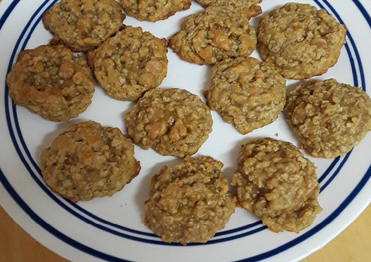 Recipe of Perfect Caramel Chip Oatmeal Cookies