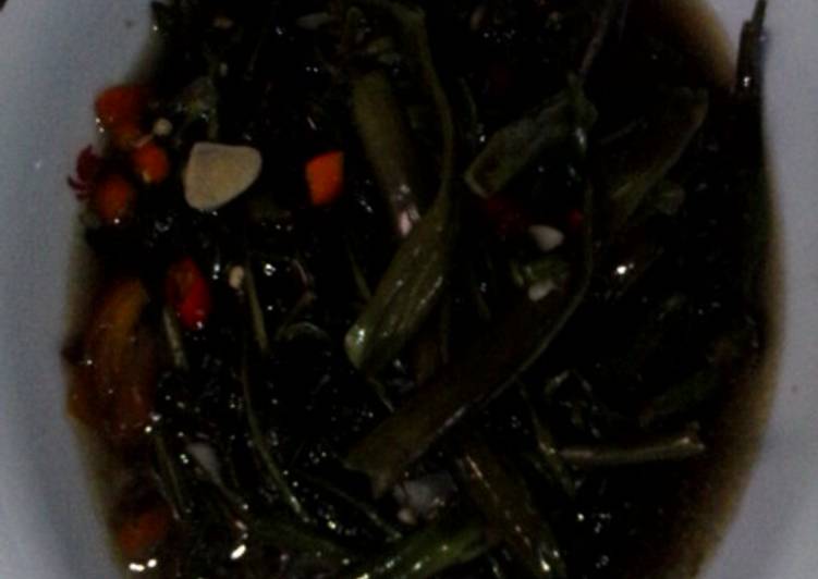 Resep masakan Tumis kangkung saus tiram | Cara Bikin Tumis kangkung saus tiram Yang Enak dan Simpel