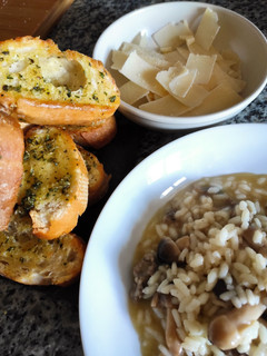 Una foto de Risotto de setas y butifarra