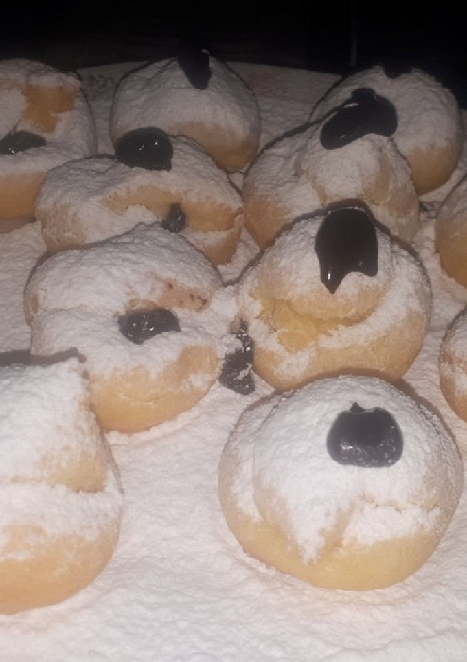 Una foto de Buñuelitos de azúcar y chocolate😋