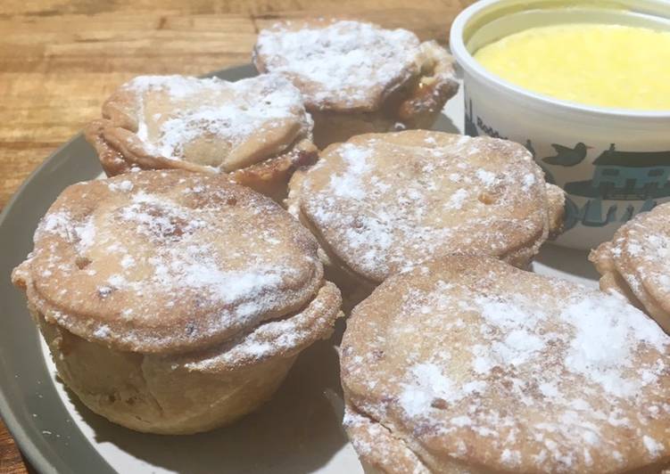 Steps to Cook Tasty Salted Caramel &amp; Apple Mince Pies