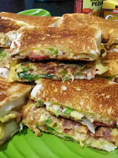 Foto resep Roti John (roti tawar)