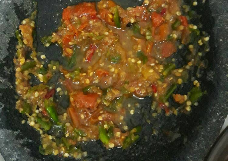 Resep Sambal mentah super pedas oleh Dapur Nandisa - Cookpad