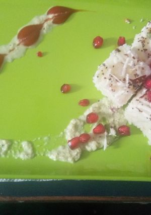 A picture of Rava dhokla.