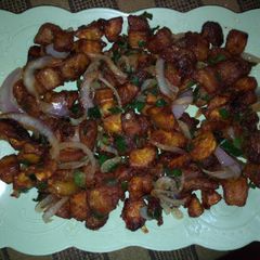 A picture of Fried plantain sauce.