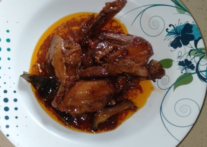 Ayam kecap pedas Manis dengan jamur